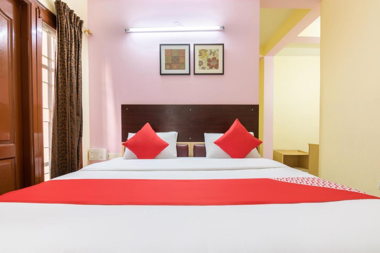 Capital O 5379 The Roy Grand Inns Bangalore Exterior foto