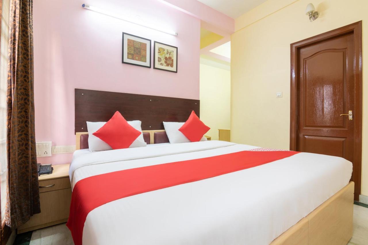Capital O 5379 The Roy Grand Inns Bangalore Exterior foto
