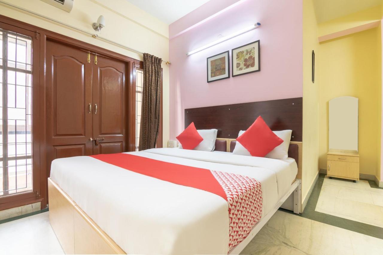 Capital O 5379 The Roy Grand Inns Bangalore Exterior foto